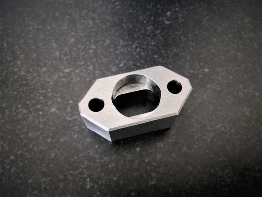 Точность Cnc нержавеющей стали Ra0.8 SKD11 разделяет допуск 0.01mm